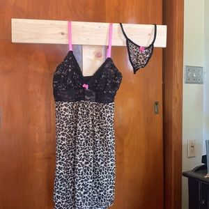 Lingerie Cheetah print with key hole back